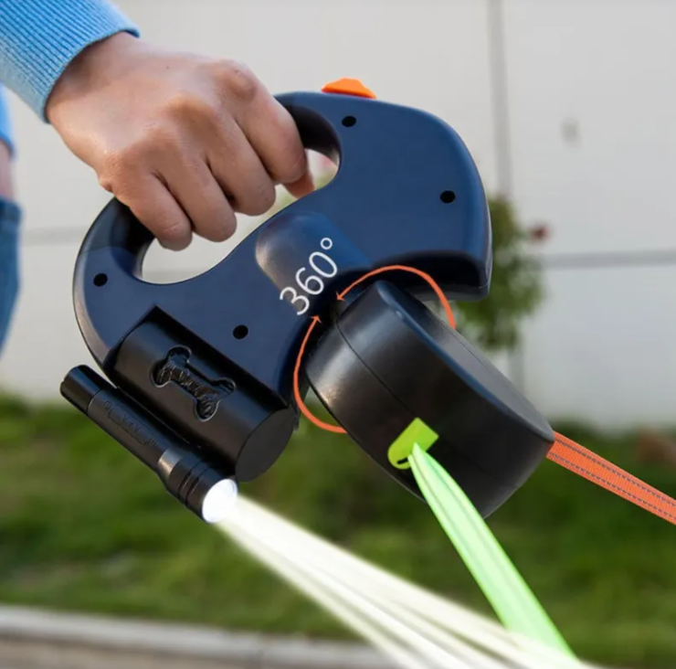 Retractable TwinPaw Leash
